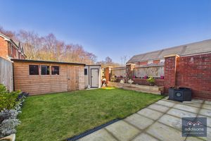 Photo 25- click for photo gallery